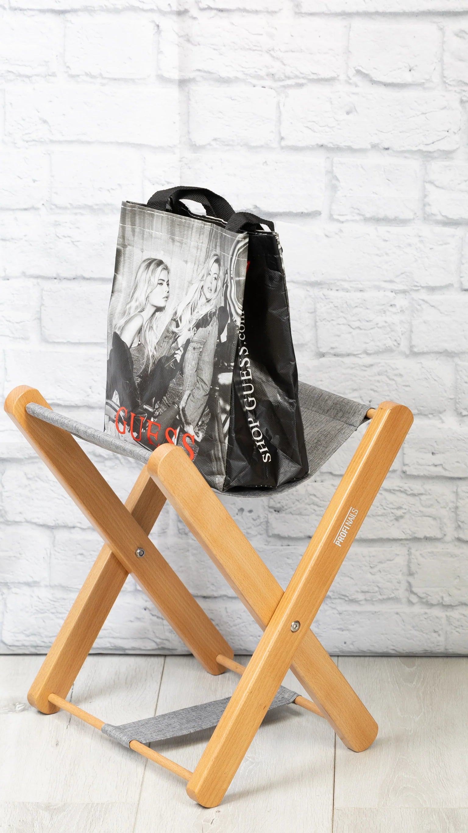 Bag stand