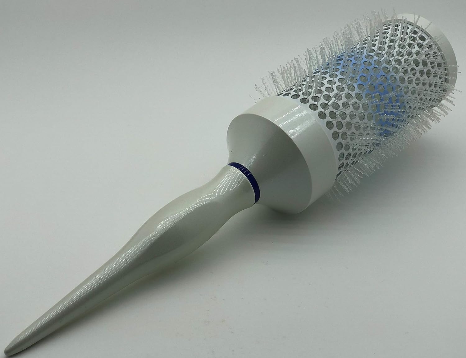 Professional Round Hair Brush – Extra Large 53mm Barrel, Lightweight Styling Brush for Blowouts & Volume, White