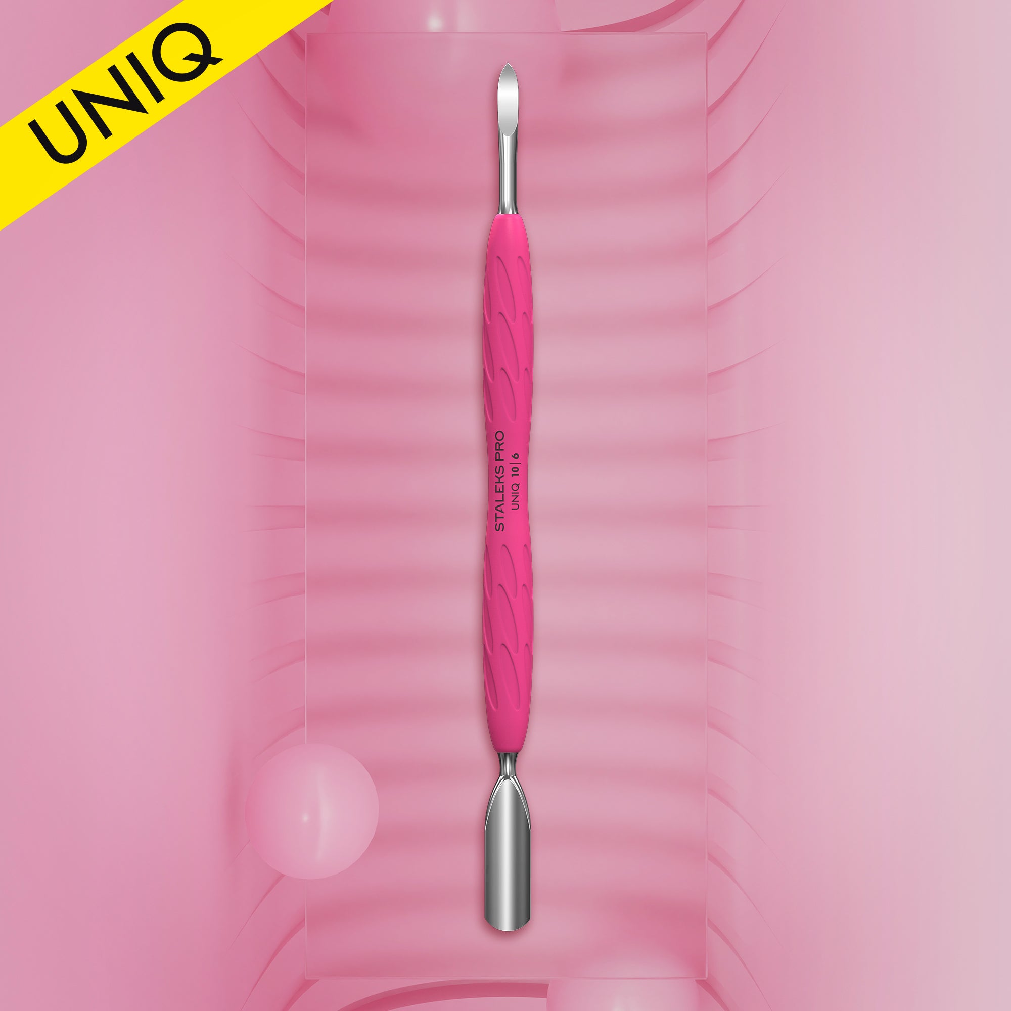 Manicure pusher Gummy with silicone handle UNIQ 10 TYPE 6 (rounded wide pusher and nail cleaner)