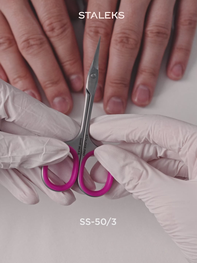 Load video: Staleks Pro Smart 50 Type 3 Cuticle Scissors